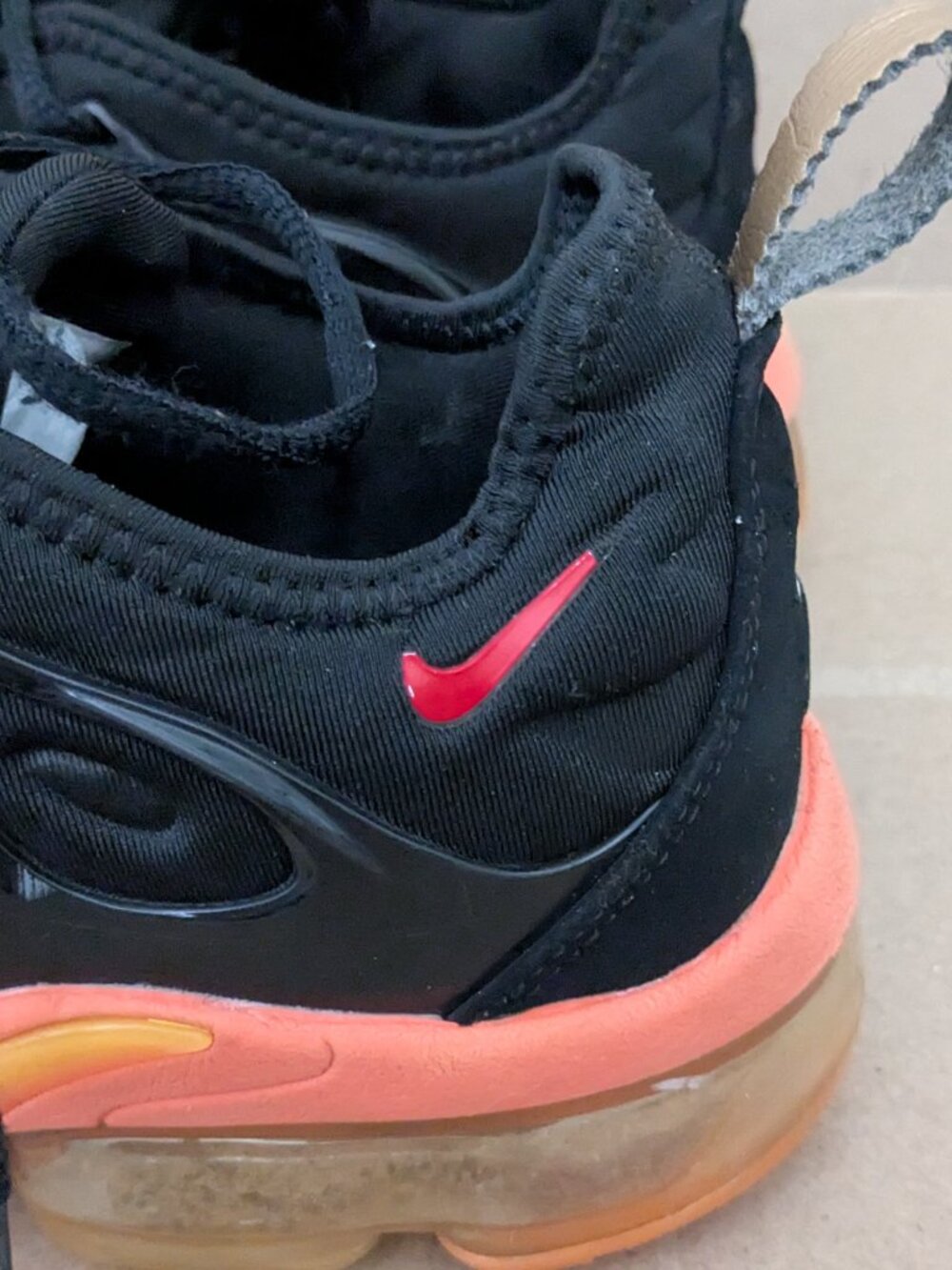 Nike Air VaporMax Plus TN Casual Shoes Mens Walking Shoes Black Orange Size 8 - Picture 7 of 16